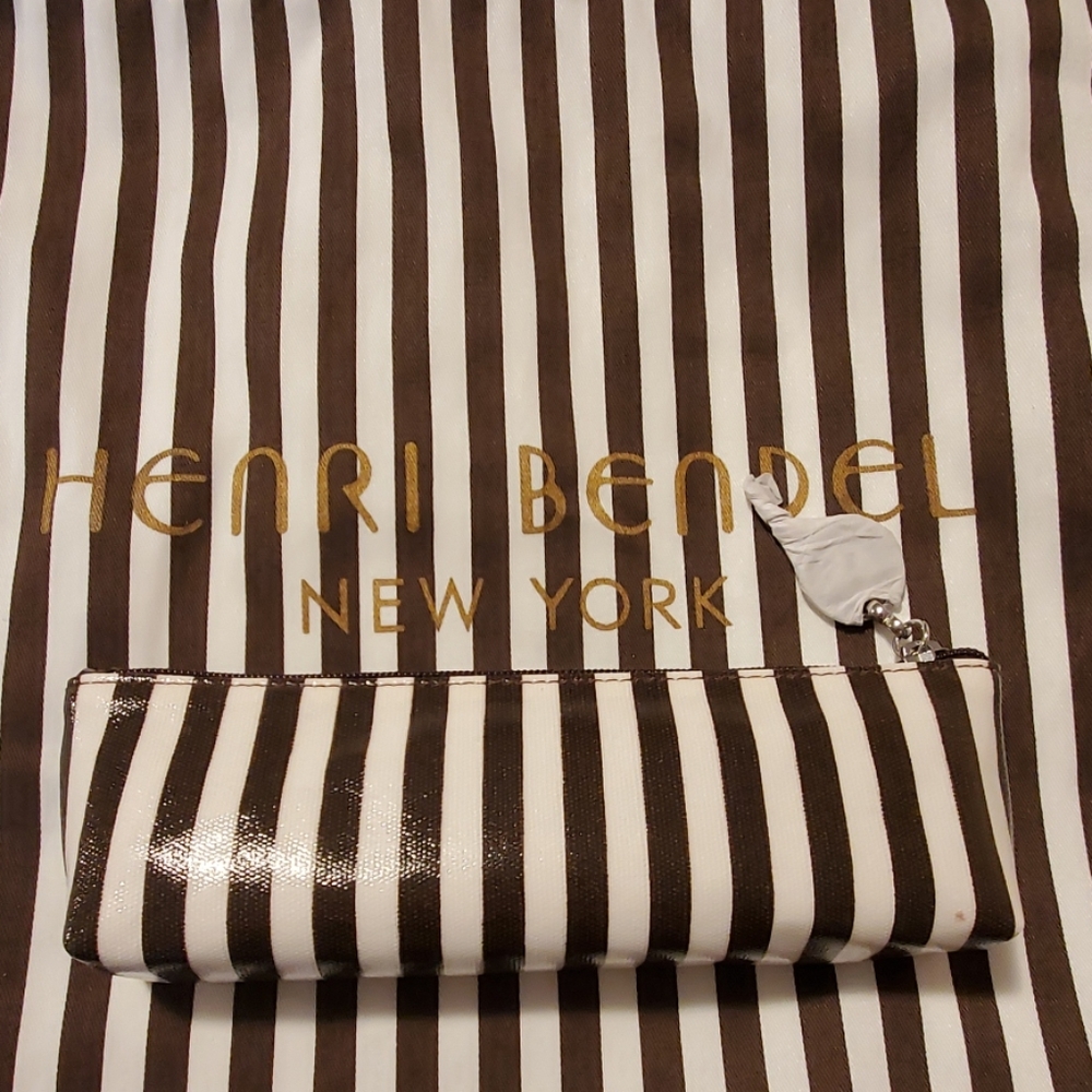Henri Bendel makeup bag